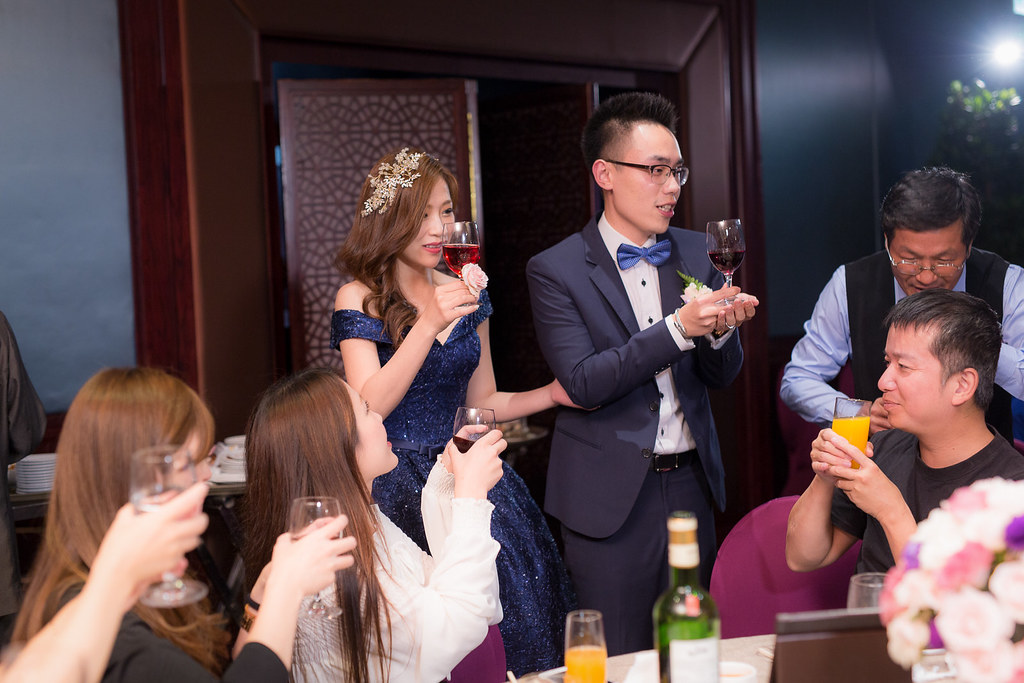 [婚禮攝影]昱勳娸汝 迎娶晚宴@台北遠企飯店-最專業的團隊完成每場完美婚禮紀錄，拍的不只好更要快! #即拍即印