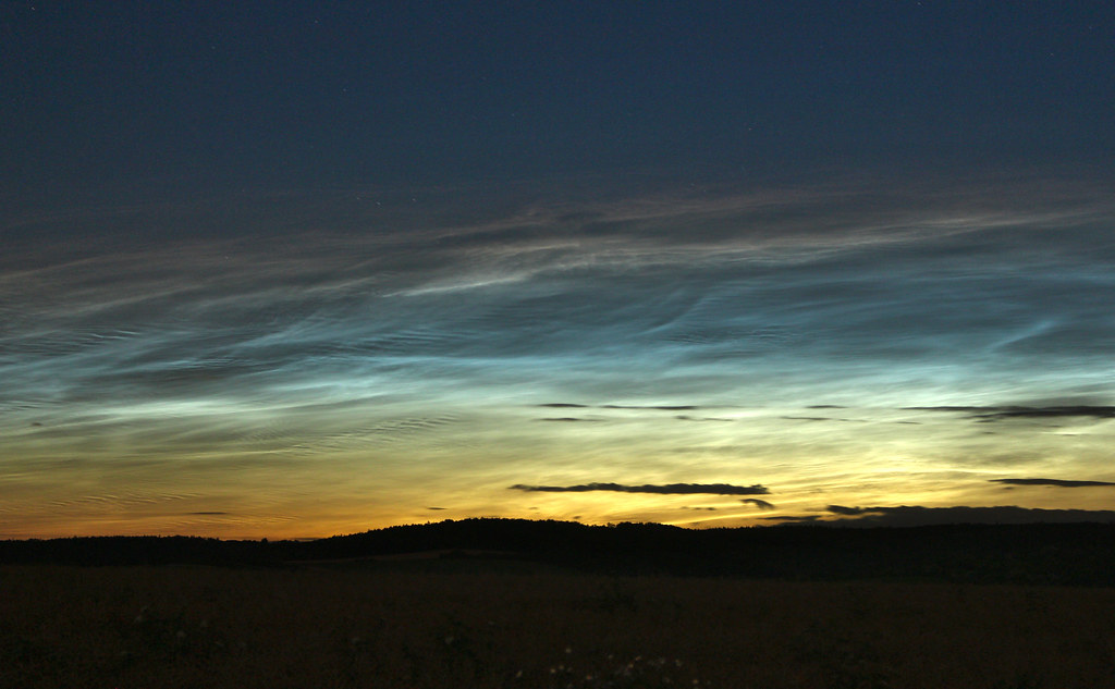 Twilight seen on mesospheric clouds (NLC)