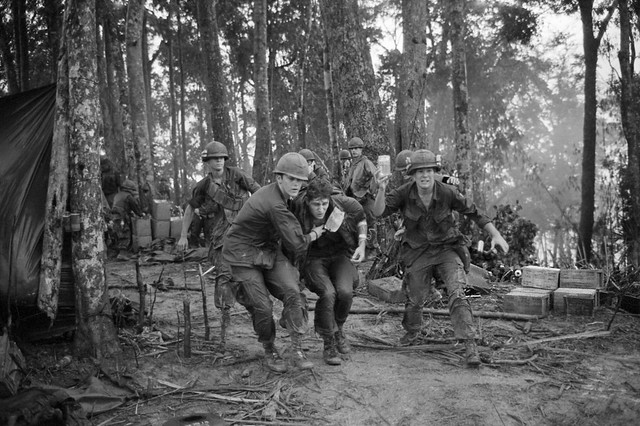 Vietnam War 1969 - Hamburger Hill - Photo by Shunsuke Akatsuka