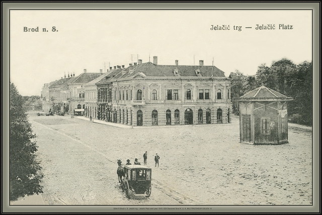 5044 R Brod n. S. Jelačić trg - Jelačić Platz sent year 1915. Slavonski Brod K.U.K. MILITARZENSUR OSIJEK 10 a