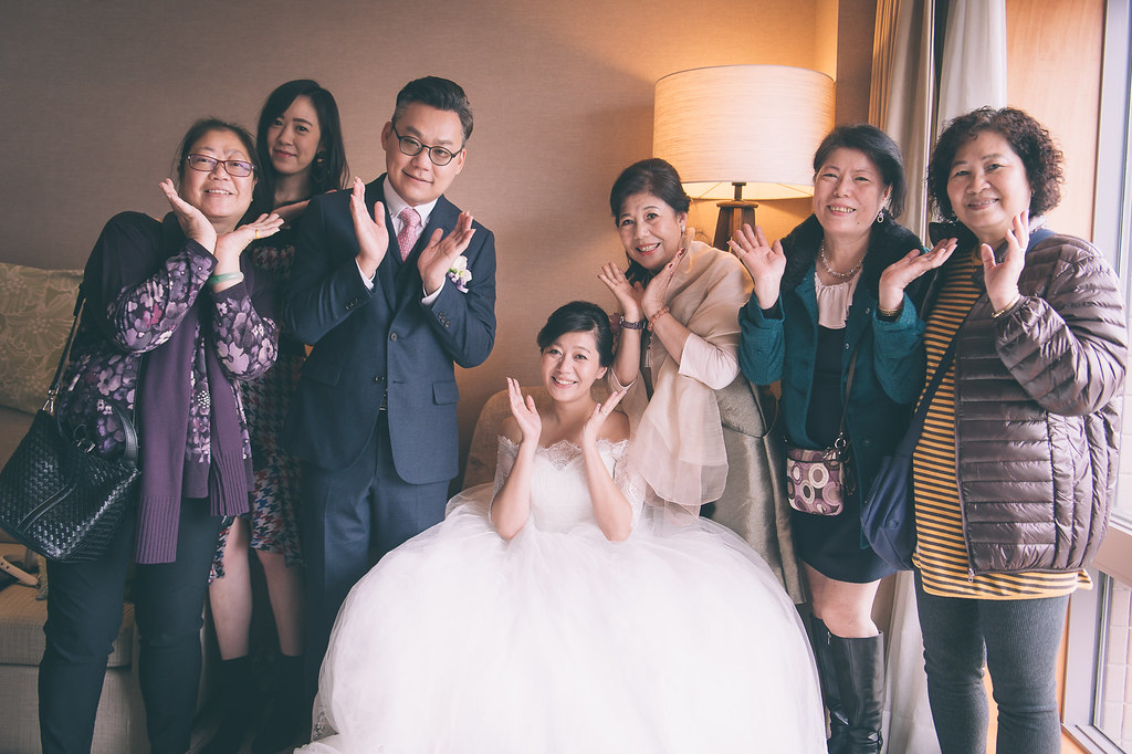 [婚禮攝影]鶴齡雅倫 幸福喜宴@六福皇宮-最專業的團隊完成每場完美婚禮紀錄，拍的不只好更要快! #婚攝作品