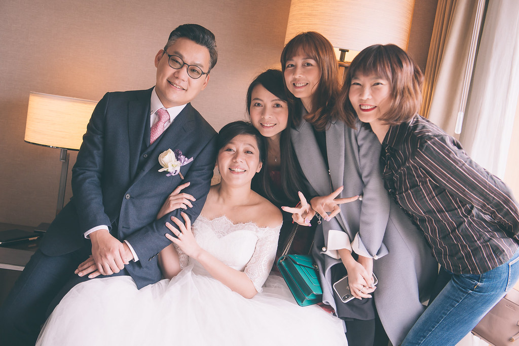 [婚禮攝影]鶴齡雅倫 幸福喜宴@六福皇宮-最專業的團隊完成每場完美婚禮紀錄，拍的不只好更要快! #即拍即印