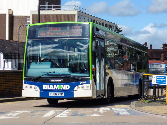 Diamond Bus North West East Lancs Esteem Scania N94UB 30912 PL06 RYP