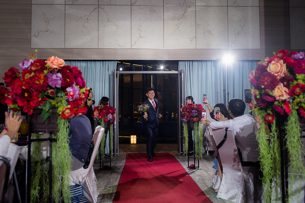 [婚禮攝影]信誠虹萱 文定迎娶晚宴@白金花園酒店-最專業的團隊完成每場完美婚禮紀錄，拍的不只好更要快! #即拍即印