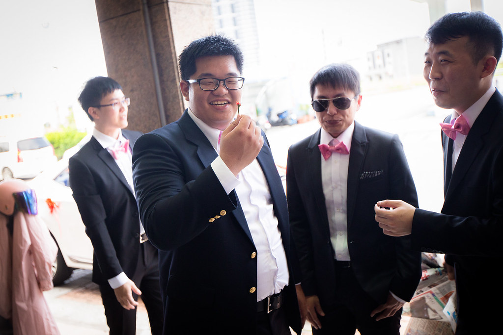 [婚禮攝影]信誠虹萱 文定迎娶晚宴@白金花園酒店-最專業的團隊完成每場完美婚禮紀錄，拍的不只好更要快! #婚禮紀錄