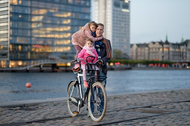 Danish dad with two daughters and bike