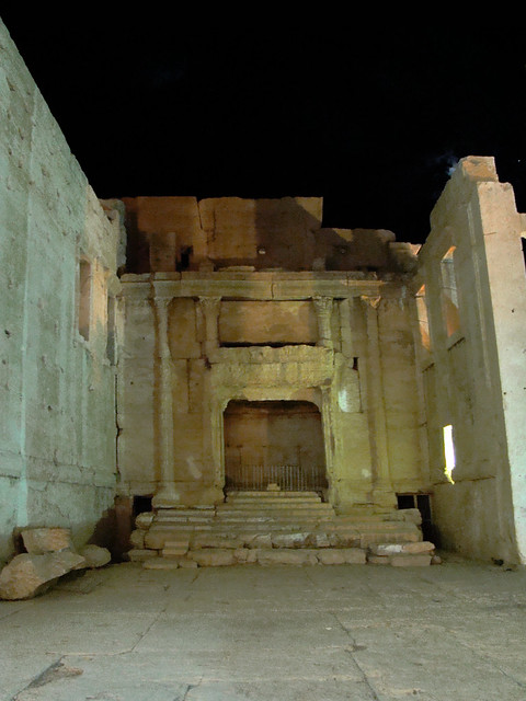 cella camara nicho sur interior Templo Bel o Baal de noche Palmira Siria 12