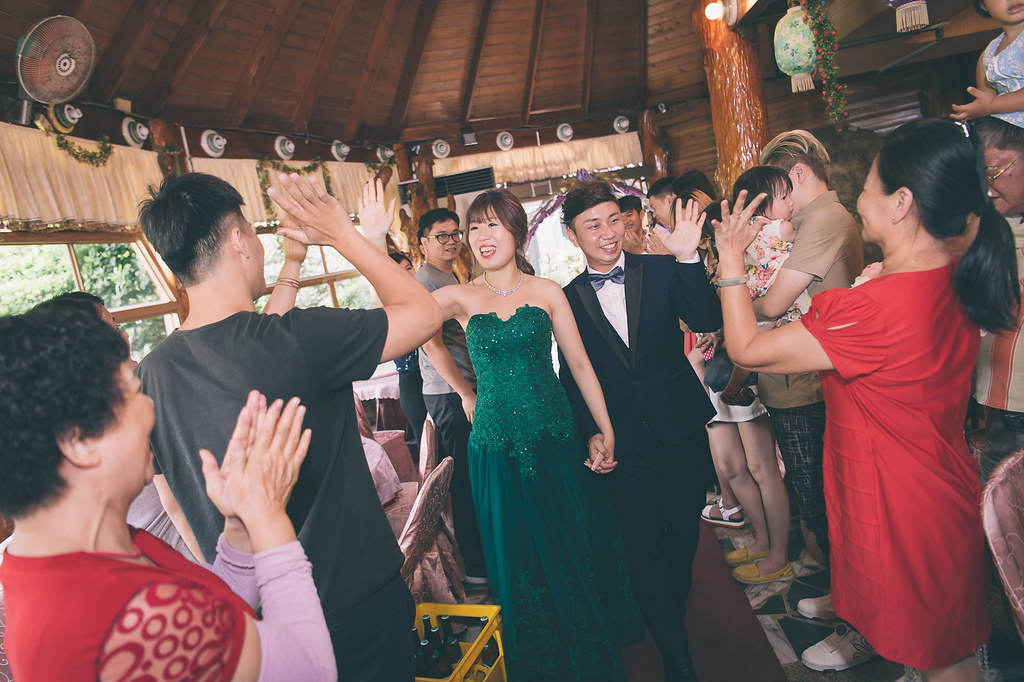 [婚禮攝影]志明祉勻迎娶午宴@樂涼餐廳-最專業的團隊完成每場完美婚禮紀錄，拍的不只好更要快! #婚禮攝影
