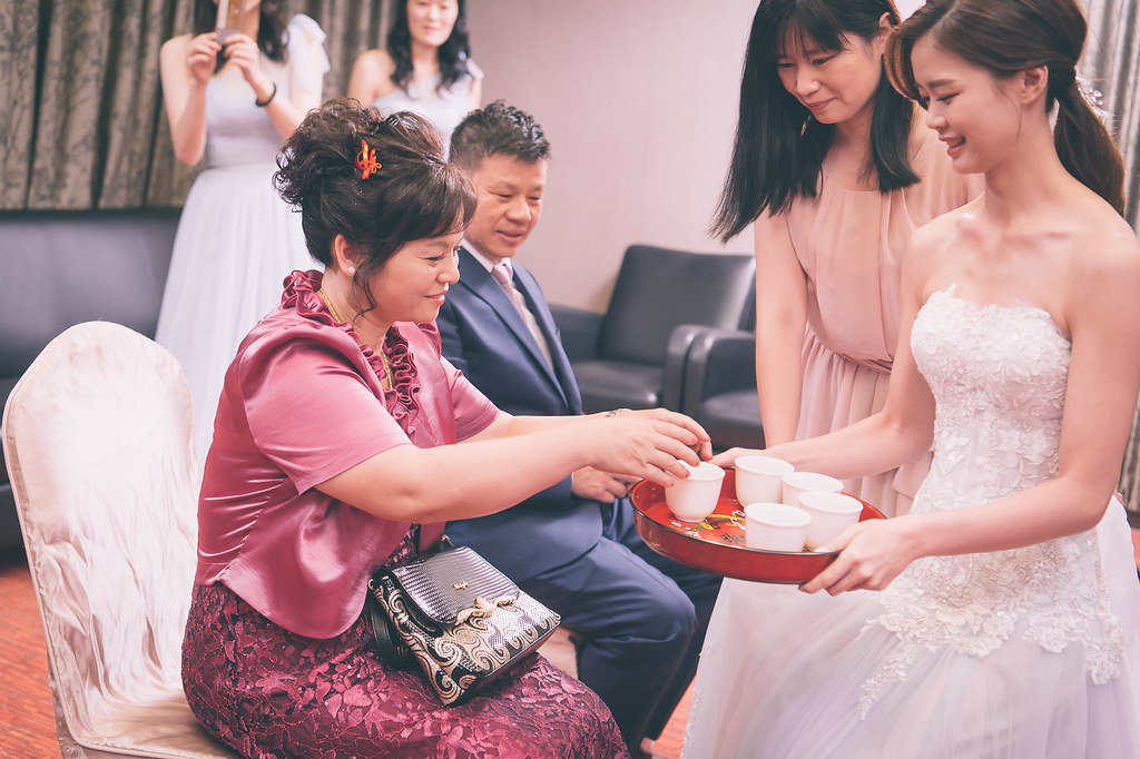 [婚禮攝影]國書姄㚬 文定迎娶午宴@林口福容餐廳-最專業的團隊完成每場完美婚禮紀錄，拍的不只好更要快! #婚攝