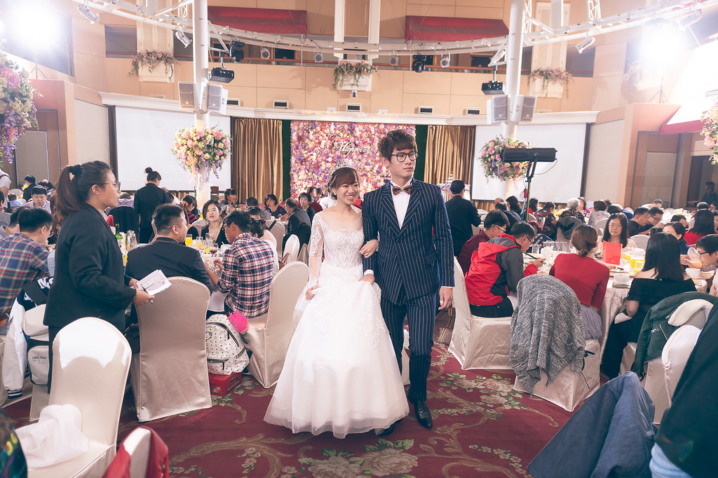 [婚禮攝影]Ryan & PeiPei 幸福喜宴@新莊翰品酒店-最專業的團隊完成每場完美婚禮紀錄，拍的不只好更要快! #婚攝作品