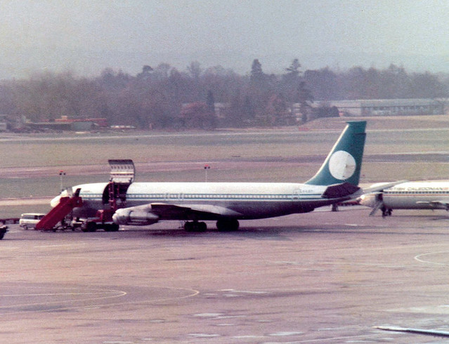 LX-LGT Boeing 707-344C Cargolux cn 19706 ln 691 Gatwick 16Dec78