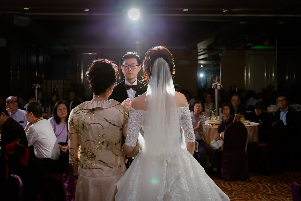 [婚禮攝影]聚儒俞禎 文定迎娶晚宴@華漾飯店中崙店-最專業的團隊完成每場完美婚禮紀錄，拍的不只好更要快! #婚禮紀錄