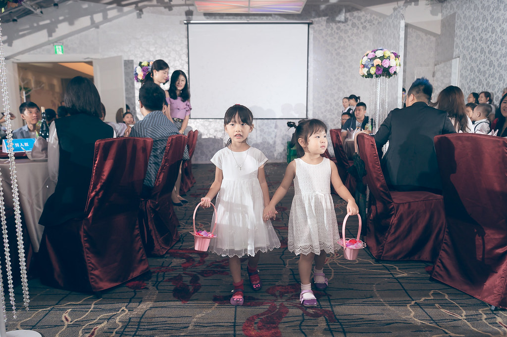 [婚禮攝影]奕維婉如 文定迎娶午宴@雙岩龍鳳城-最專業的團隊完成每場完美婚禮紀錄，拍的不只好更要快! #婚攝