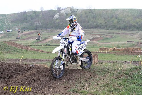 comp_EJK_3200 | by ej.kitt