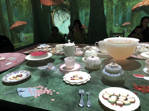 Alice in Wonderland Exhibition - Singapore April 2019