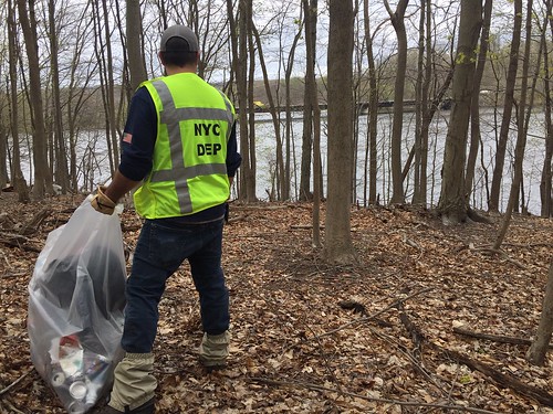 Earth Day Cleanup at New Croton Reservoir
