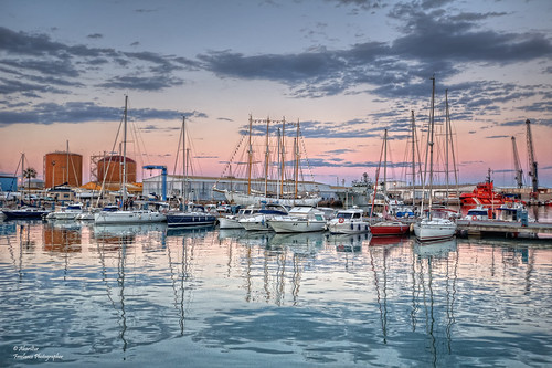 "Escala a Castelló 2019" by Abariltur, Cita de navíos históricos en el Puerto Azahar del 25 al 29 de abril 2019.
Grau de Castelló de la Pla