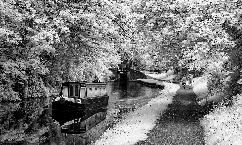 Narrowboat on Kidderminster Canal | 720nm | Terence Rees | Flickr