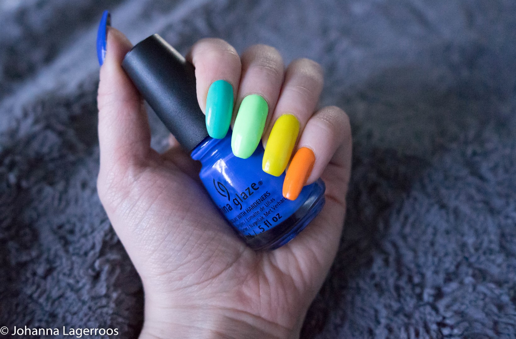 multicolor nails