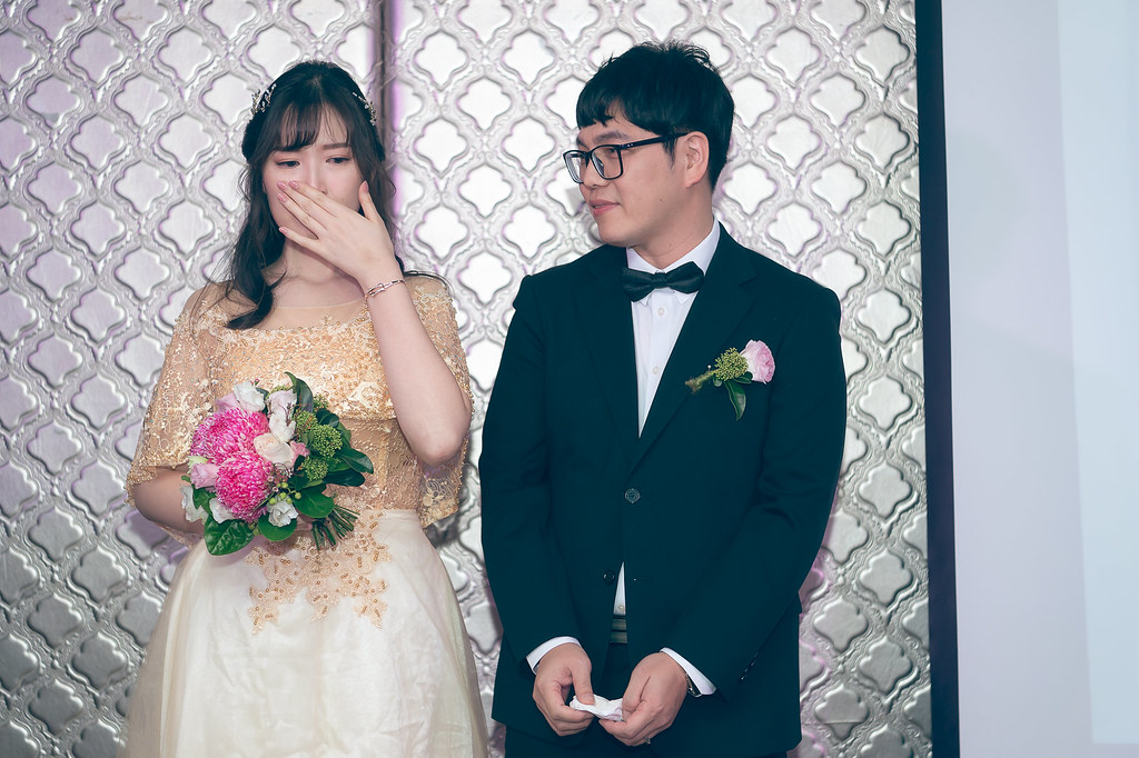 [婚禮攝影]少斌彥妤 教堂儀式午宴@成都川菜海鮮餐廳-最專業的團隊完成每場完美婚禮紀錄，拍的不只好更要快! #婚禮紀錄