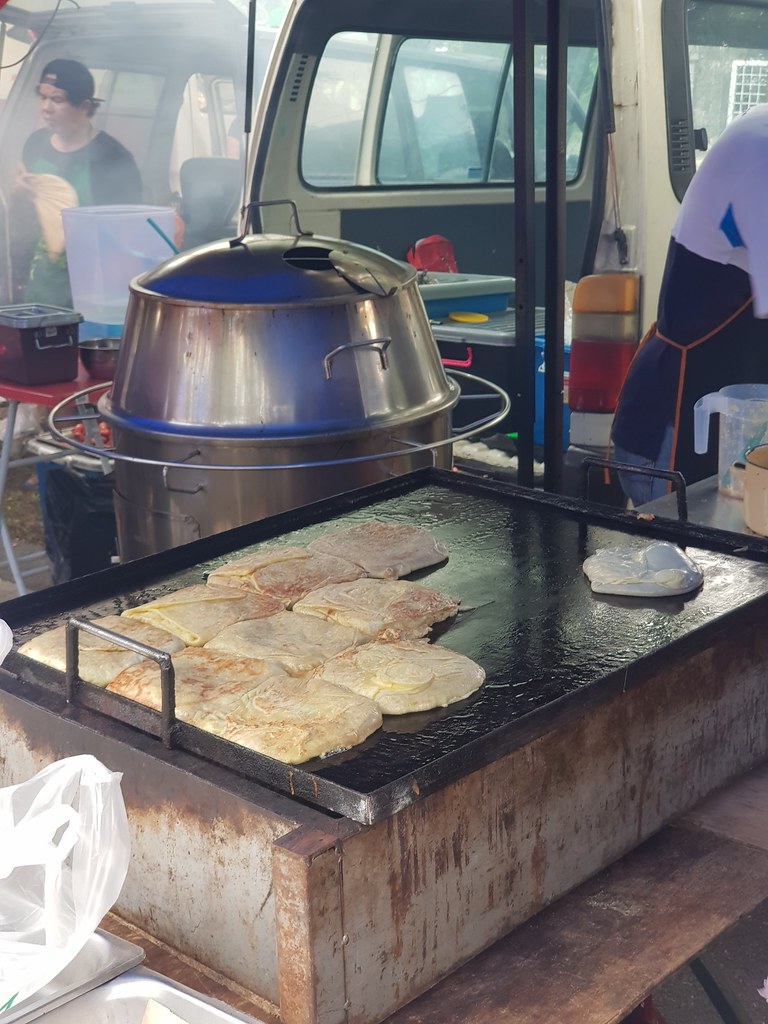 鸡肉煎饼 Murtabak Ayam rm$4 @ Bazar Ramadhan USJ4