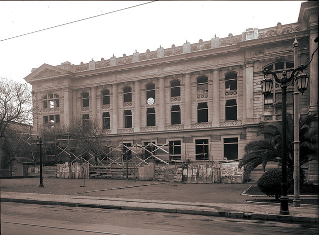 Los Tribunales de Justicia en Santiago, calle Compañía con calle Bandera, esta es la segunda etapa en construcción