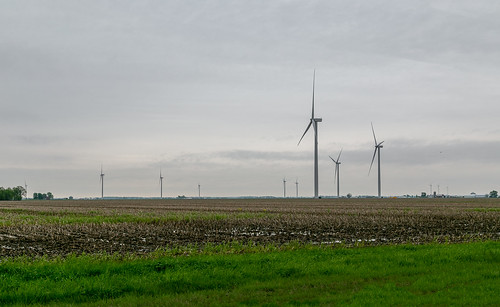 landscape haviland ohio unitedstatesofamerica windmills windturbines lattytownship pauldingcounty field farmland agriculture flat trees clouds