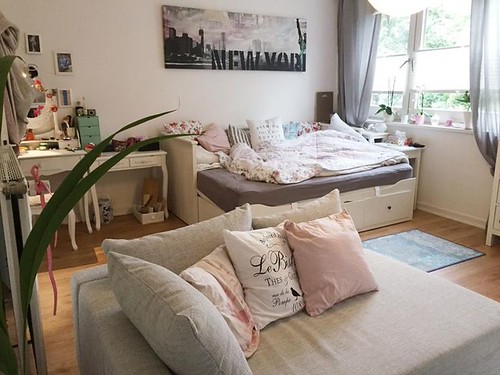 Spacious and cozy shared room in Hamburg Hamm-Nord. #wgleben #wgzimmer … | by vivatouchet24888