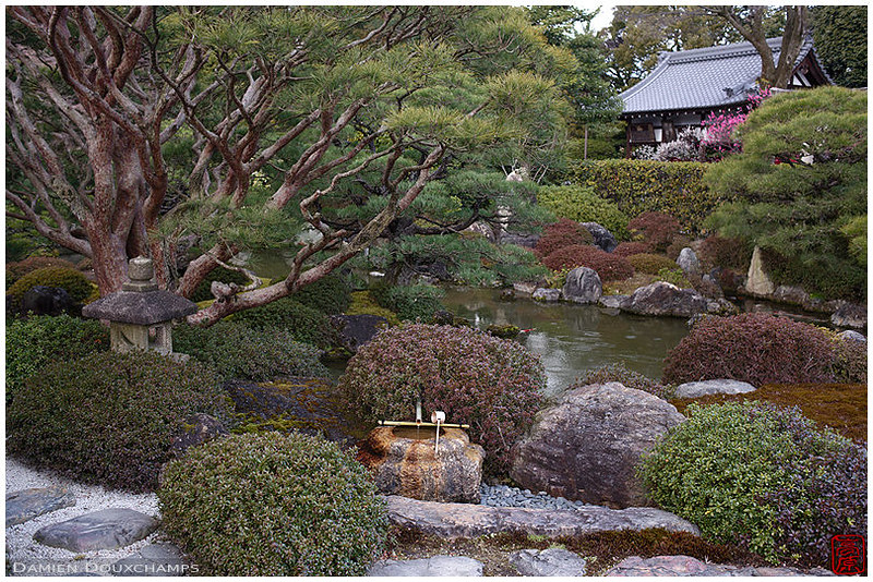 Jonan-gu shrine gardens, Kyoto