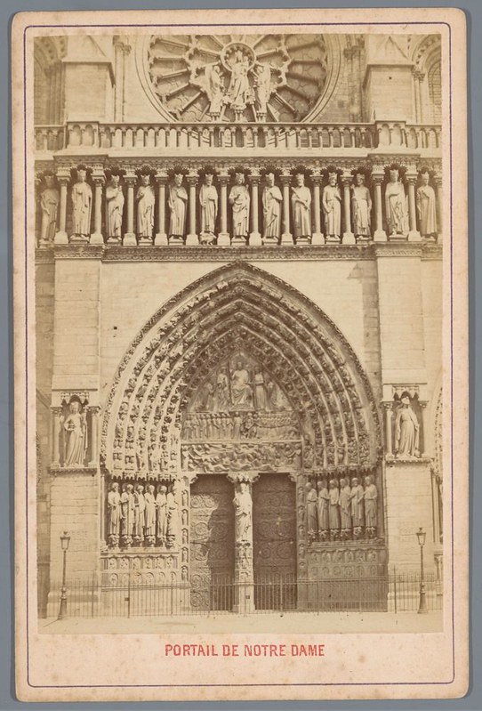 Puerta de acceso a Notre Dame, fotógrafo desconocido, hacia 1870.