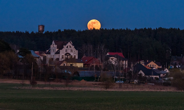 Full Moon in Minsk