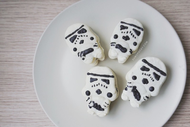 Storm Trooper Macarons