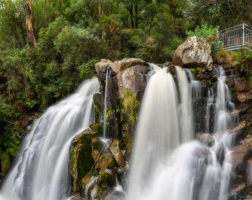 eildon victoria waterfall snobscreek snobscreekfalls panorama panoramic green bush rainforest