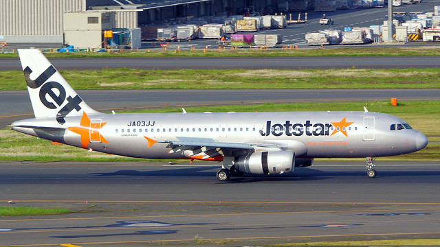 Airbus A320-232, JA03JJ, Jetstar Japan