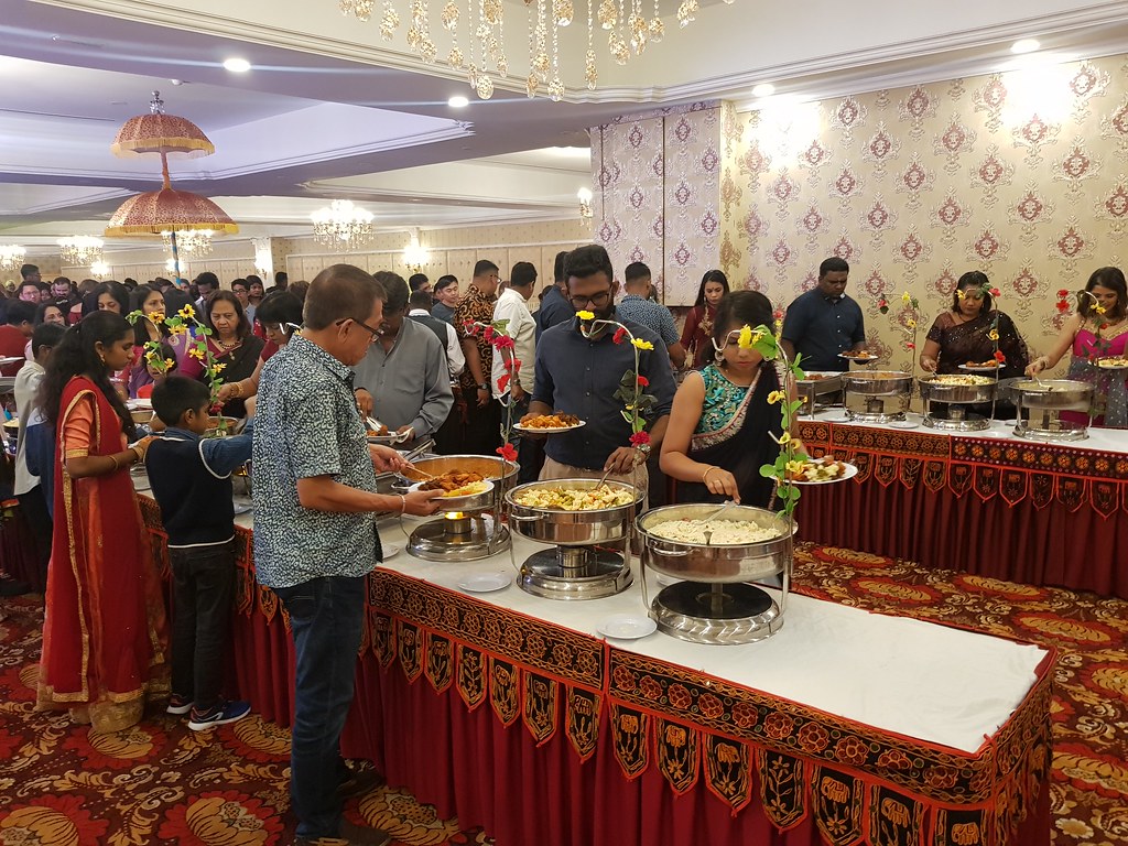 Buffet style dinner @ an Indian Wedding at Agenda Suria Convention Centre, near USJ ELITE Highway Toll Plaza Exit