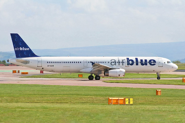 AP-BJB Airbus A321-231 Air Blue MAN 01MAY09