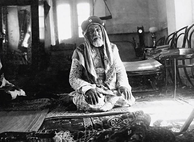 Mugbil Bin Abdulrahman Al-Thukair (1844-1923) (The Pride of Merchants)