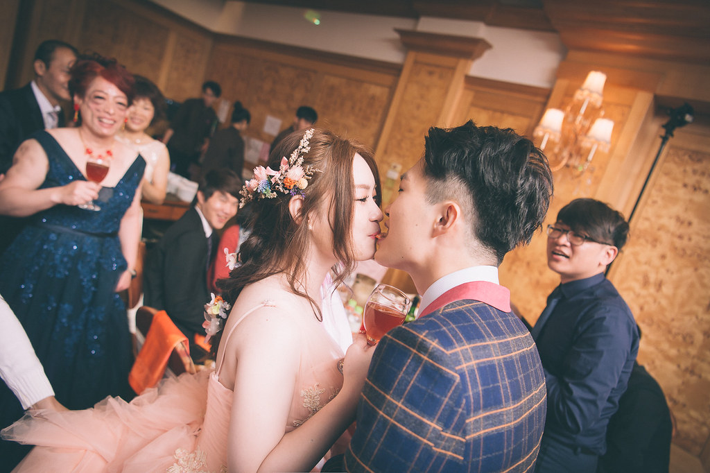 [婚禮攝影]浩瑋珮琪幸福喜宴@台中僑園麗池廳-最專業的團隊完成每場完美婚禮紀錄，拍的不只好更要快! #婚禮攝影