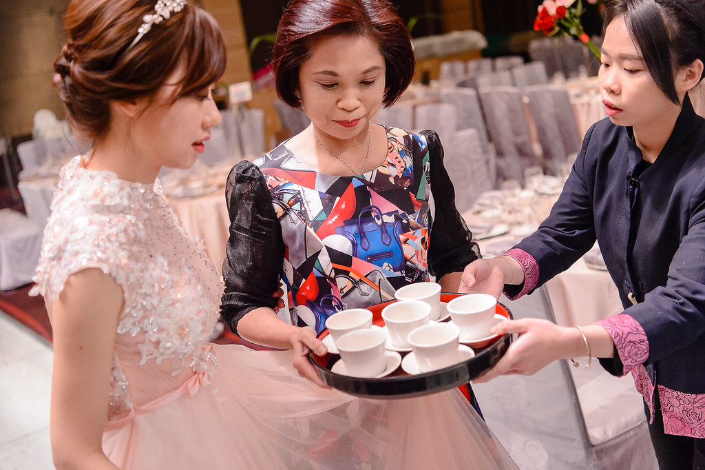 [婚禮攝影]錫榮雅嵐 文定迎娶午宴@大直典華幸福機構-最專業的團隊完成每場完美婚禮紀錄，拍的不只好更要快! #婚攝推薦