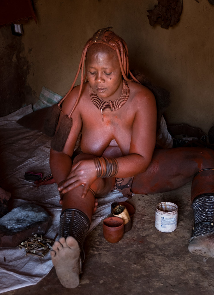 Himba Red Ocre Cream Production 2