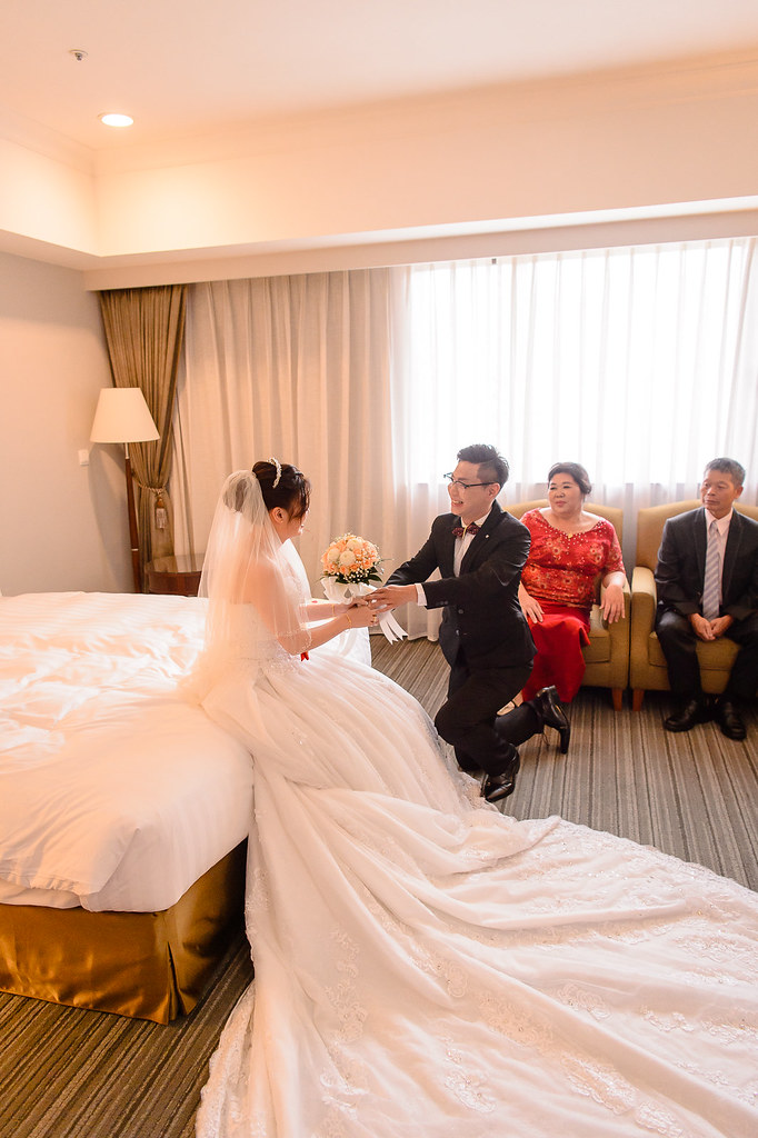 [婚禮攝影]威屹韶娟 文定迎娶晚宴@汐止富信大飯店-最專業的團隊完成每場完美婚禮紀錄，拍的不只好更要快! #婚攝作品