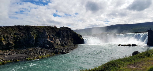 Goðafoss/Godafoss waterfall | by Meino NL