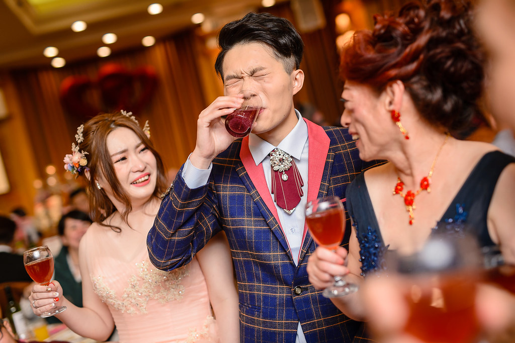 [婚禮攝影]浩瑋珮琪幸福喜宴@台中僑園麗池廳-最專業的團隊完成每場完美婚禮紀錄，拍的不只好更要快! #婚攝推薦