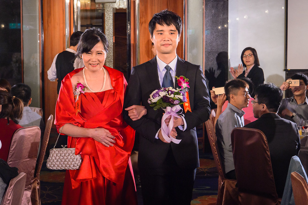 [婚禮攝影]欣叡芝華 文定迎娶午晚宴@中和嘉賀會館-最專業的團隊完成每場完美婚禮紀錄，拍的不只好更要快! #婚攝作品