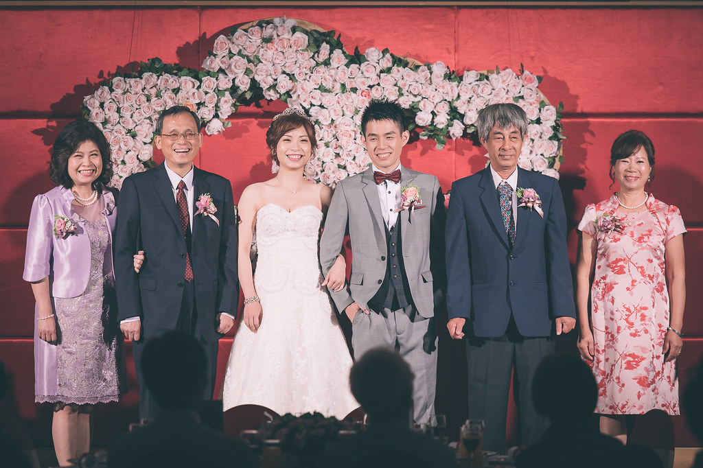 [婚禮攝影]忠毅宛臻 幸福喜宴@小巨蛋囍宴軒-最專業的團隊完成每場完美婚禮紀錄，拍的不只好更要快! #婚攝