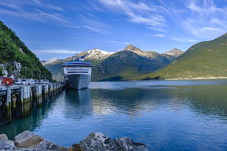 Alaska - Cruise ship at Port of Skagway DSCF5716