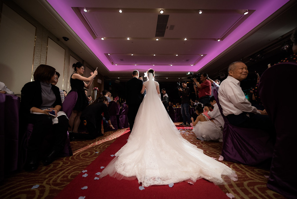 [婚禮攝影]振瑋佩宴 文定迎娶午宴@華漾大飯店-最專業的團隊完成每場完美婚禮紀錄，拍的不只好更要快! #婚禮攝影