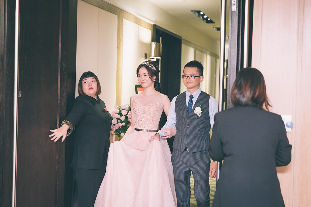 [婚禮攝影]Liao & Linda 幸福宴客@君悅酒店-最專業的團隊完成每場完美婚禮紀錄，拍的不只好更要快! #婚禮攝影