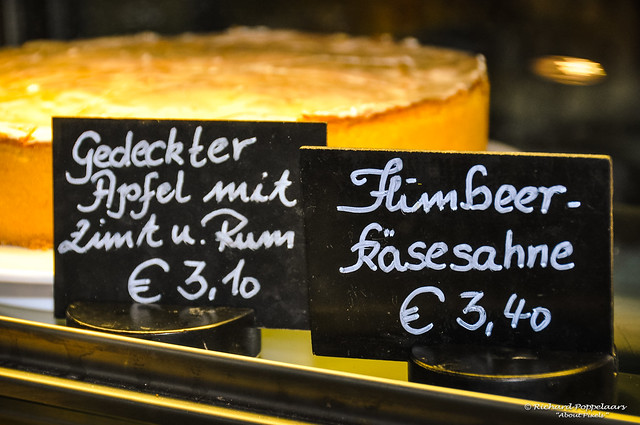 Torte mit Sahne - a delicacy - Restaurant Elisenbrunnen (Aachen/DE)