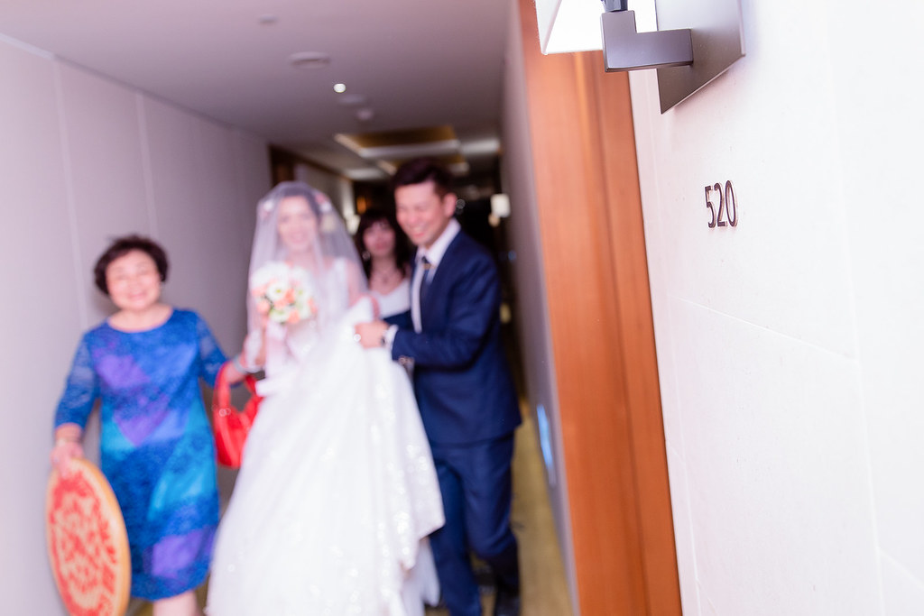 [婚禮攝影]誌仁慧娟 文定迎娶晚宴@鉑宴會館-最專業的團隊完成每場完美婚禮紀錄，拍的不只好更要快! #婚攝